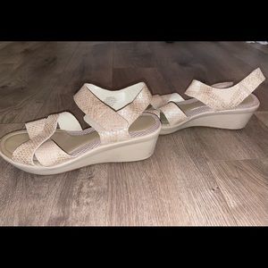 Anti Gravity Easy Spirit Wedge Sandals